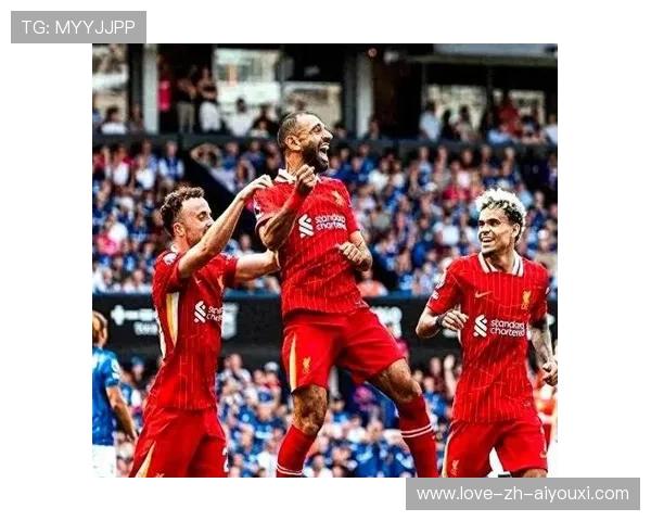 利物浦锋线组合在比赛中多次制造机会：从默契到爆发